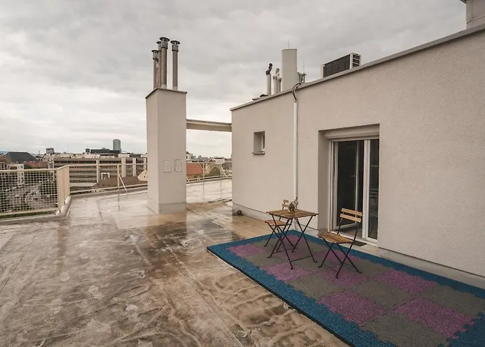 With An Old Town View 布拉迪斯拉发